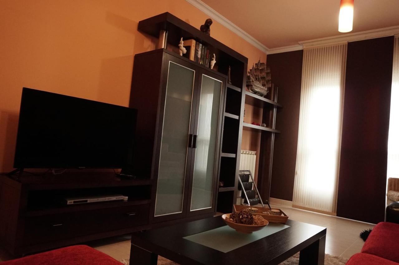 Piso Alerin Apartment Silleda Exterior foto